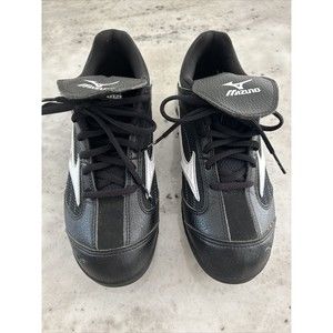 Womens  Softball Cleats Black White Size 8 Very Good Condition